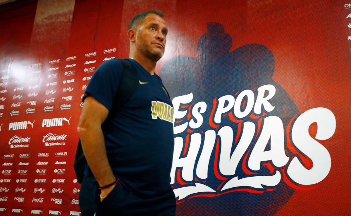 La Alineaci N De Pumas Ante Chivas