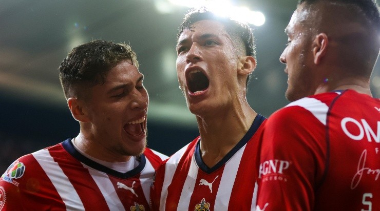 Jesús Orozco anota y celebra. (Imago 7)