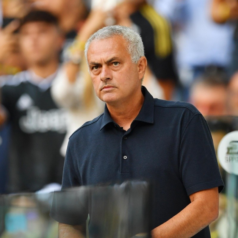 Refuerzo para Mourinho: Roma anuncia la llegada de un goleador de la Serie A