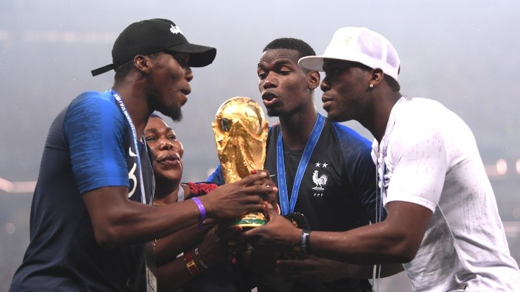 Paul Pogba con sus hermanos Mathias y Florentin