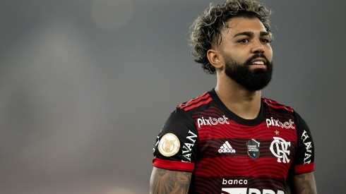 Agif/Jorge Rodrigues - Gabigol recebe surpresa da torcida do Flamengo