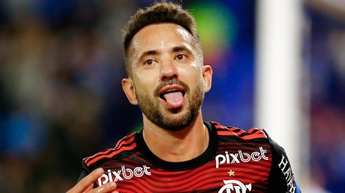 Éverton Ribeiro tem contrato com o Flamengo até 2023 - Foto: Fotobairesarg/AGIF