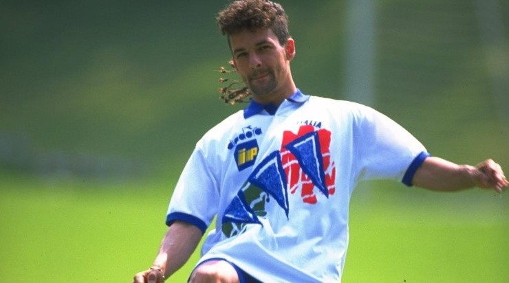 Roberto Baggio (Mandatory Credit: Shaun Botterill/Allsport)