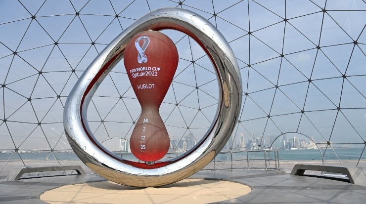 Qatar 2022&#039;s countdown clock. (Shaun Botterill/Getty Images)