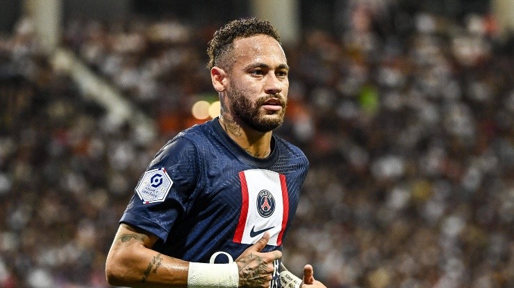 Neymar fue puesto a la venta en las últimas horas de mercado.