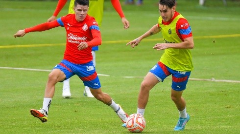 Jesús Angulo trabajó de lleno con el plantel principal y estaría de regreso a la convocatoria para debutar en este Apertura 2022