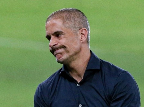 "Houve um defeito de..."; Sylvinho não se cala após ser 'detonado' como técnico do Corinthians