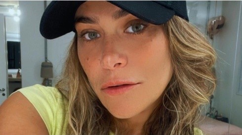 Priscila Fantin publica imagens enfaixada no hospital e preocupa fãs. Imagem: Reprodução/Instagram oficial da atriz.