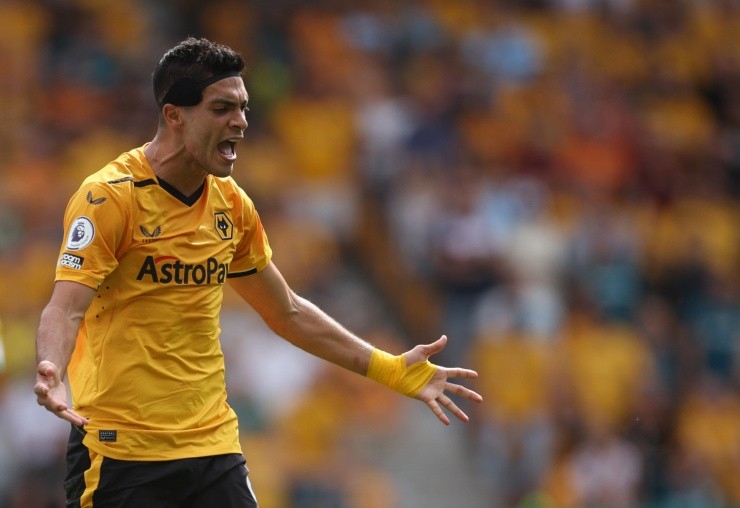 Raúl Jiménez no suma goles en la temporada con el Wolves (Getty Images)