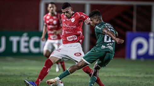 Agif/Heber Gomes - Dentinho marca golaço e dá a vitória para o Vila Nova