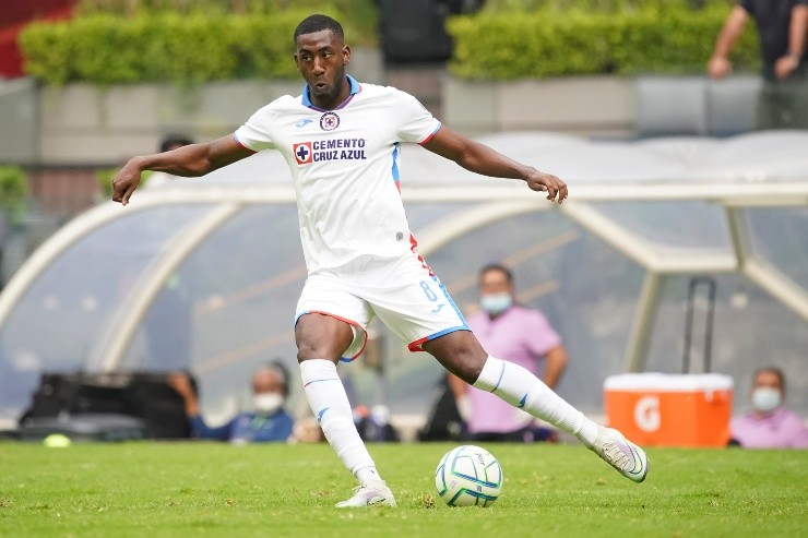 Carneiro suma un gol en siete partidos con la Máquina. Créditos: Imago7