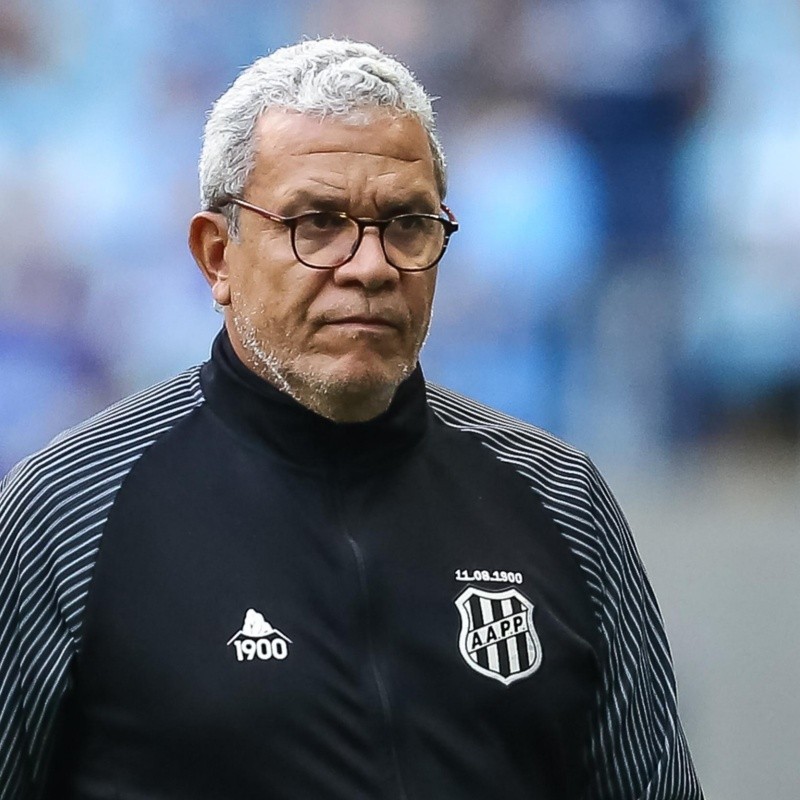 Hélio dos Anjos projeta tempo mínimo sem Formiga e Artur no time da Ponte Preta