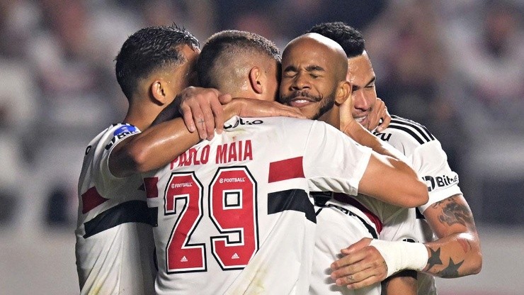 Sao Paulo celebra gol en Copa Sudamericana.