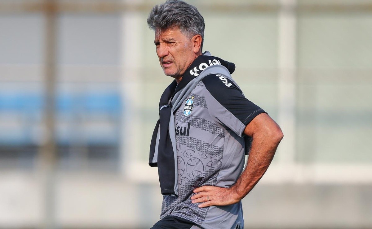 Volante ex-Grêmio é apresentado no Cruzeiro:honrado de vestir essa camisa  - 23/01/2020 - UOL Esporte