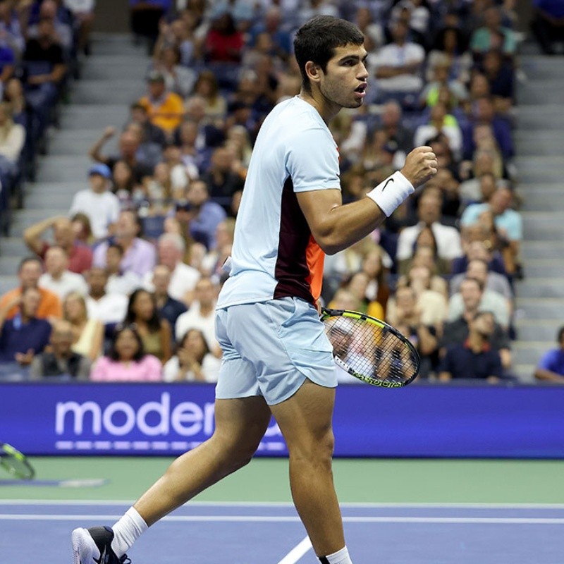 Demostración de tenis entre Carlos Alcaraz y Frances Tiafoe: el español es finalista