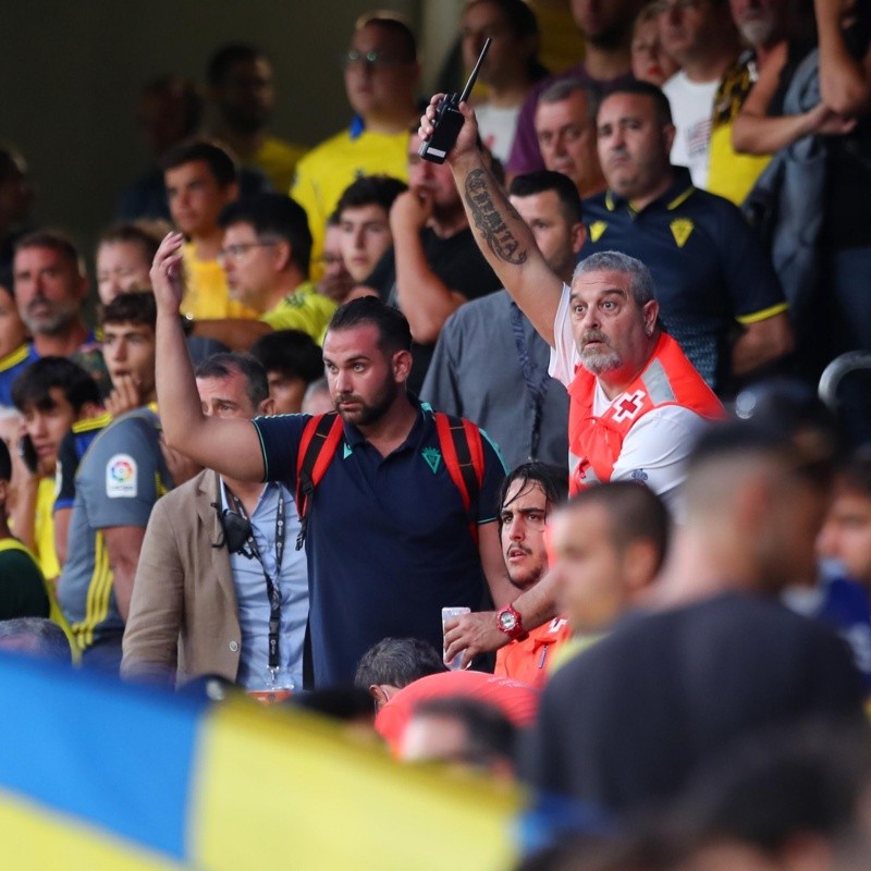 Habló el médico que salvó al hincha de Cádiz: "Le hicimos tres descargas"