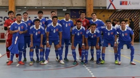 Equipo de futsal de la Universidad de Chile va a la Copa Libertadores y realiza campaña para financiar el viaje a días del certamen