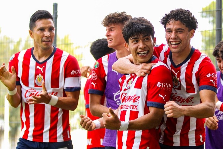 Chivas Sub-20 venció a Tigres en Verde Valle (Imago 7)