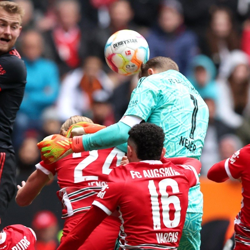 VIDEO: Neuer estuvo cerca de salvar al  Bayern ante Ausburgo