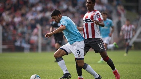 Suárez tuvo varias ocasiones de gol, pero no pudo convertir.