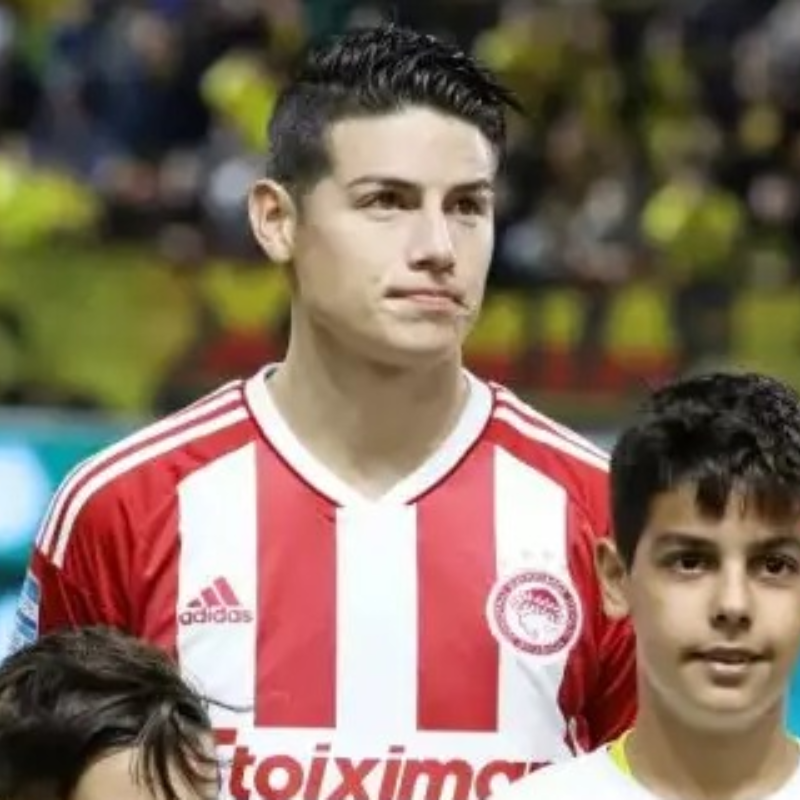 Debut en Grecia y ya hay escándalo en Olympiacos: terrible noticia para James