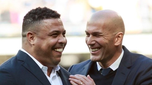 Foto: Gonzalo Arroyo Moreno/Getty Images - Ronaldo e Zidane
