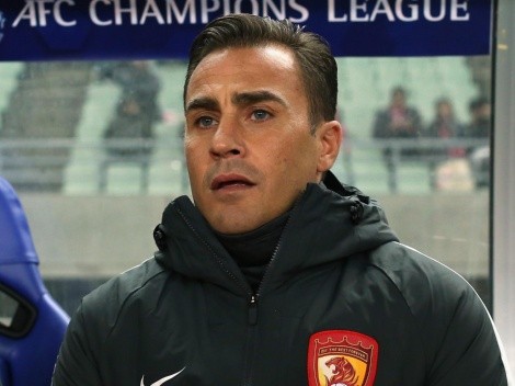 Cannavaro negocia con un club para reanudar su carrera de DT