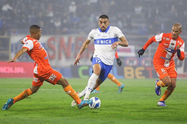 Branco Ampuero Universidad Católica