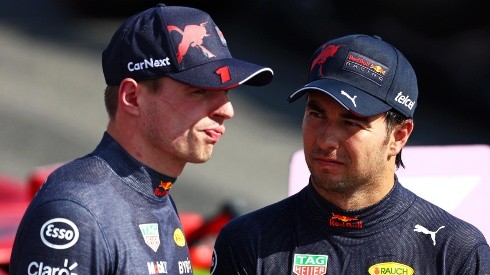 Max Verstappen y Checo Pérez, camino a los títulos de 2022.