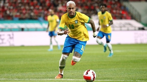 Brasil enfrenta en un amistoso internacional a Ghana.