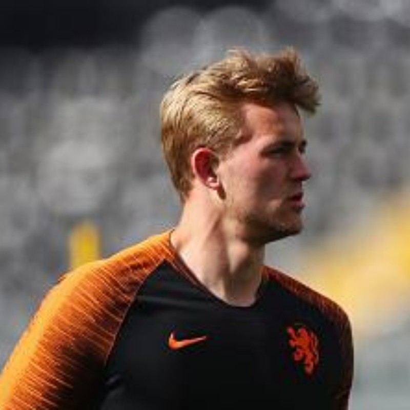 De Ligt acredita que clube se parece muito com a Seleção Holandesa