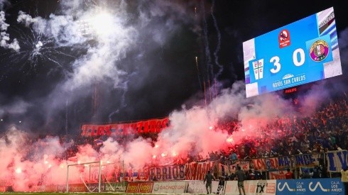 Los Cruzados recibieron un castigo de dos partidos de jugar sin público como local en Copa Chile
