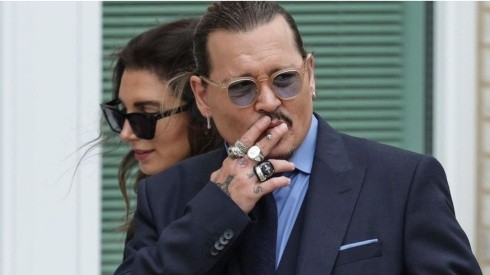 Johnny Depp estaria namorando uma das advogadas que o defendeu, afirma site. Foto: Kevin Dietsch/Getty Images.