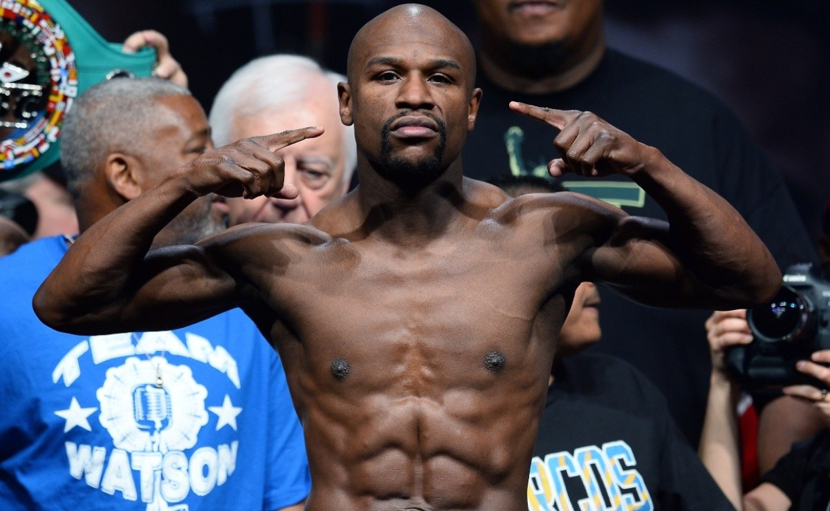 Floyd Mayweather vs Mikuru Asakura Predictions, odds, and how to watch in the US this boxing exhibition fight today