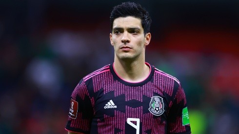 Raúl Jiménez no jugará en México.