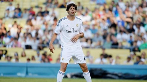 Kaká en juego con Real Madrid.