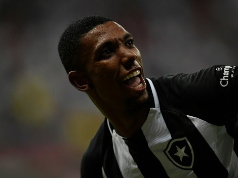 Corinthians tem 'carta na manga' para abrir negociações com Botafogo por Kanu