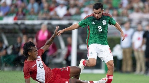 Charly Rodríguez en un partido con México