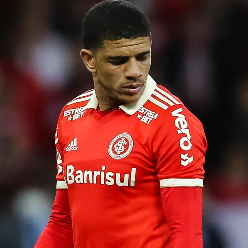 Com contrato até abril no Inter, Taison encerra silêncio sobre futuro