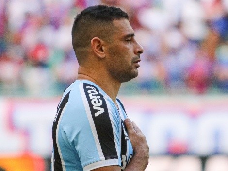 "Incomoda muito"; Lesão de Diego Souza pega torcida do Grêmio de surpresa e gravidade obriga cirurgia