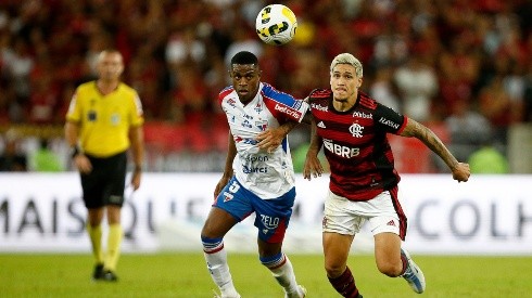 Flamengo visita a Fortaleza por el Brasileirao.