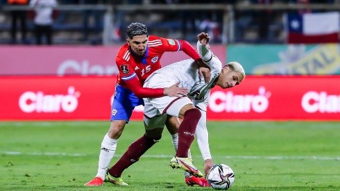 Diego Valdés jugó 90 minutos con Chile.
