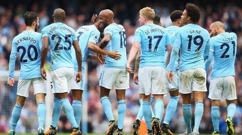 Manchester City en festejo de gol.