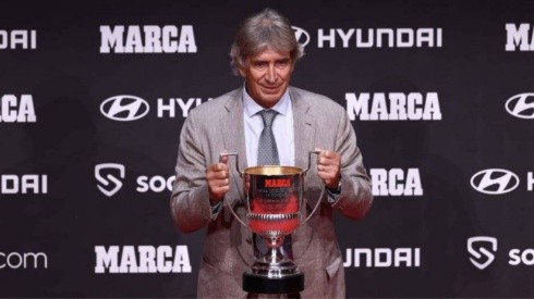 Manuel Pellegrini fue galardonado con el premio a mejor entrenador