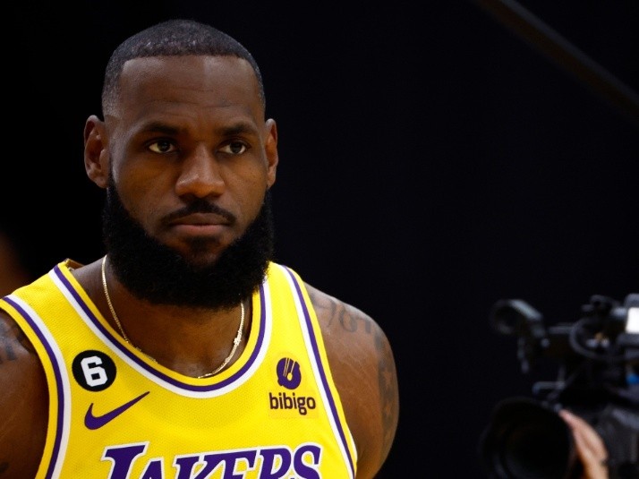 The Lakers' LeBron James is redefining NBA longevity as he reaches his 21st  season – WHIO TV 7 and WHIO Radio