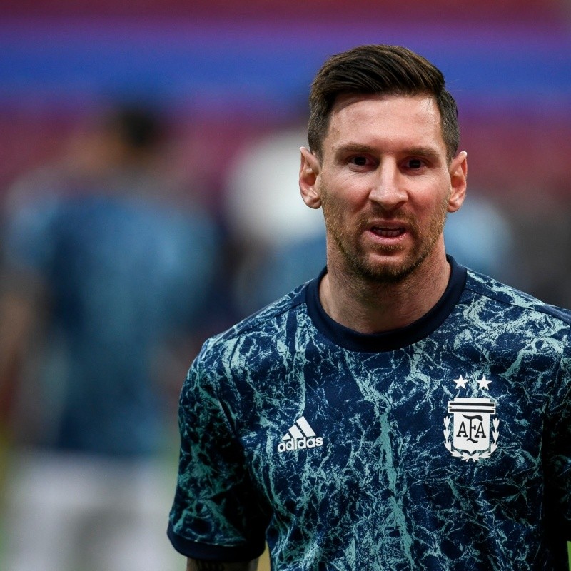 [VÍDEO] Torcedor grava encontro inusitado com Messi na seleção minutos antes de ser "preso"