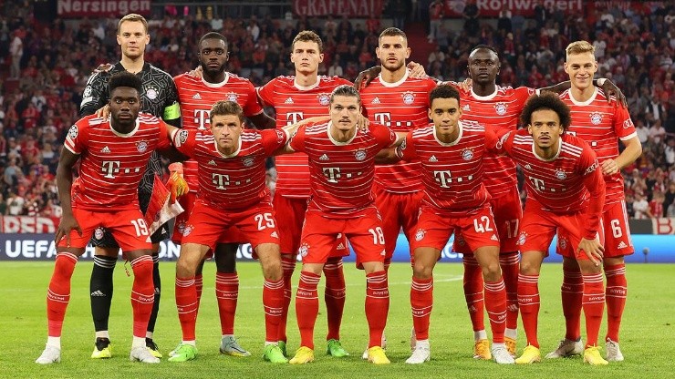 Bayern Múnich en formación.