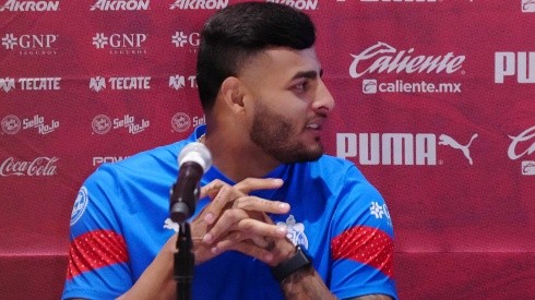 Alexis Vega, goleador de Chivas confesó su amor por Cruz Azul.