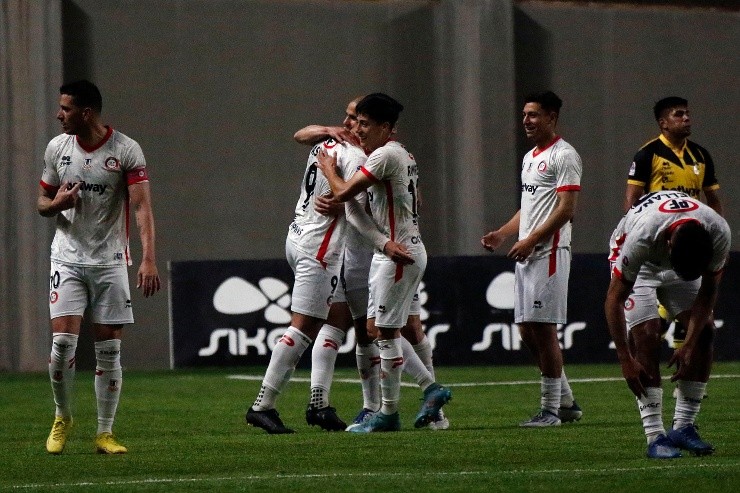 Calera se escapa de la parte baja | Foto: Agencia Uno 