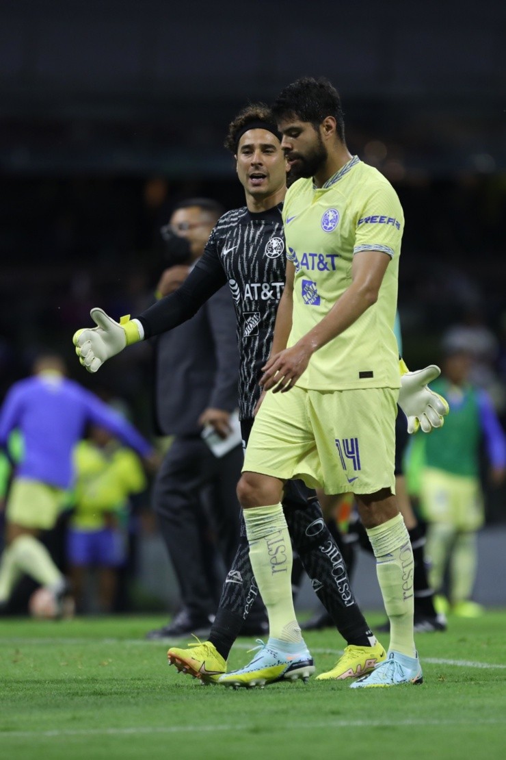 Ochoa y Araujo ya tienen un pie en Qatar 2022. Créditos: Imago7